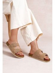 Foreverfolie Klapki w kolorze khaki rozmiar: 39. Brązowe klapki damskie Foreverfolie, bez wzorów, z otwartym noskiem, bez obcasa, bez zapięcia. Za 122.96 zł.