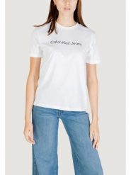Calvin Klein Jeans T-Shirt A- INST. LOGO CLASSI Biały Casual Fit. Białe t-shirty damskie Calvin Klein Jeans, s, bez wzorów, z jeansu, bez kołnierzyka. Za 169.99 zł.