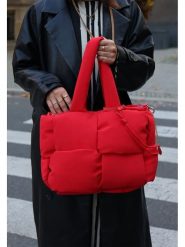 Fritzi aus Preußen Shopper bag "Limited Puffed" w kolorze czerwonym - 41 x 27 x 17 cm rozmiar: onesize. Czerwone shopper bag Fritzi aus Preußen, bez wzorów, z materiału, na ramię, bez dodatków. Za 217.23 zł.