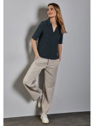 Street One Koszulka polo w kolorze czarnym rozmiar: 38. Zielone bluzki damskie Street One, bez wzorów, street, bez kołnierzyka, bez ramiączek. Za 151.95 zł.