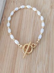 Nakkash Pozłacana bransoletka z kamieniami szlachetnymi rozmiar: onesize. Białe bransoletki damskie Nakkash, pozłacane. Za 74.46 zł.