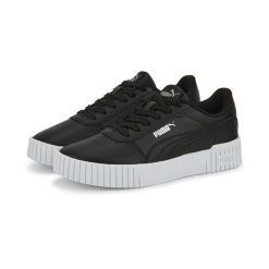 Młodzieżowe sneakersy Carina 2.0 PUMA Black Silver Gray. Czarna obuwie sportowe damskie Puma, z materiału, bez zapięcia, trekkingowe. Za 234.00 zł.