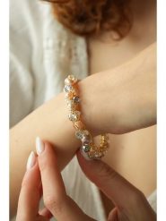 Pierres delicates Bransoletka w kolorze jasnoróżowym z perłami rozmiar: onesize. Różowe bransoletki damskie Pierres delicates, z mosiądzu. Za 126.45 zł.