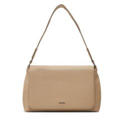Torebka Calvin Klein. Brązowe torebki klasyczne damskie Calvin Klein, bez dodatków. Za 349.99 zł.