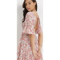 Różowa Sukienka Myspheme. Czerwone sukienki damskie Born2be, bez wzorów, z tkaniny, bez ramiączek. Za 159.99 zł.