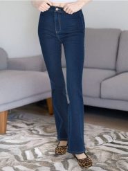 Jeansy FLARE - niebieski. Niebieskie jeansy damskie Sinsay, z podwyższonym stanem. W wyprzedaży za 24.99 zł.