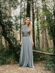 Ceylan Sukienka w kolorze szarym rozmiar: 34-44. Szare sukienki damskie Ceylan, bez wzorów, bez ramiączek. Za 221.88 zł.