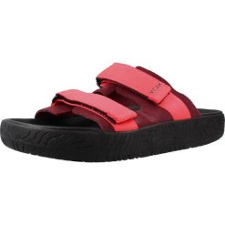 Sandały VEJA SANDALIA ARPOADOR Rose. Czerwone sandały damskie Veja, bez wzorów, ze skóry, bez obcasa, bez zapięcia. Za 576.99 zł.