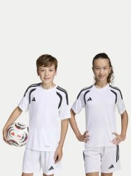 Adidas Koszulka techniczna Tiro 26 League KB1312 Biały Regular Fit. Białe t-shirty i koszulki chłopięce Adidas, bez wzorów, z syntetyku, bez kołnierzyka, bez ramiączek. Za 89.99 zł.