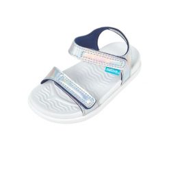Sandały NATIVE CHARLEY HOLOGRAM YOUTH. Szare sandały damskie Native Shoes, bez wzorów, bez obcasa, bez zapięcia. Za 99.99 zł.