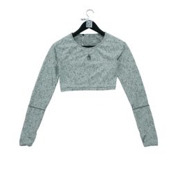 Second life - T-shirt Femme Fitness Yoga Gris - Jak nowy. Szare t-shirty damskie Gymshark, bez wzorów, bez kołnierzyka. Za 101.48 zł.