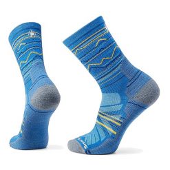 Skarpety trekkingowe Smartwool Hike Light Cushion Mountain Pattern Crew. Czarne skarpetki damskie Smartwool, bez wzorów, z wełny. Za 99.99 zł.