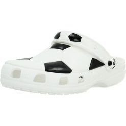 Sandały CROCS CLASSIC SOCCER BALL Biały. Białe sandały damskie Crocs, bez wzorów, z materiału, bez obcasa, bez zapięcia. Za 199.99 zł.