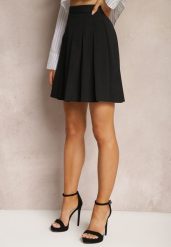 Czarna Rozkloszowana Spódnica Zapinana na Zamek Błyskawiczny z Zakładkami Sonarella. Czarne spódnice damskie Renee, na co dzień, xs, bez wzorów, z bawełny, eleganckie, mini. Za 44.99 zł.
