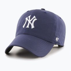 Czapka z daszkiem 47 Brand New York Yankees Brrr CLEAN UP. Niebieskie czapki z daszkiem damskie 47 Brand, na wiosnę, bez wzorów. Za 109.99 zł.