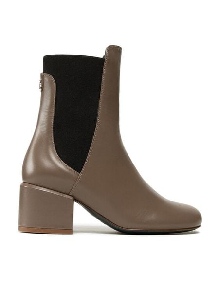 Patrizia Pepe Botki 8Y0018/L011-B744 Brązowy. Brązowe botki damskie Patrizia Pepe, ze skóry, bez obcasa, na słupku, bez zapięcia. Za 949.99 zł.