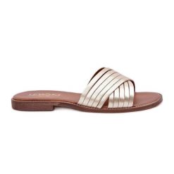 Skórzane Damskie Klapki Lewski Shoes 3682 Złote złoty. Żółte klapki damskie bez wzorów, ze skóry, bez obcasa, na płaskiej podeszwie, bez zapięcia. Za 397.00 zł.
