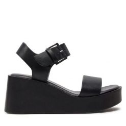 Sandały Call It Spring. Czarne sandały damskie Call it Spring, bez wzorów, bez obcasa, na koturnie, bez zapięcia. Za 219.99 zł.
