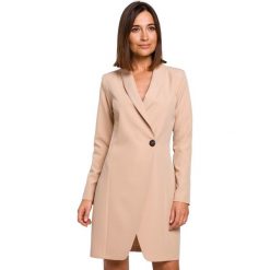 Elegancka sukienka marynarka biznesowa z kołnierzem do pracy beżowa. Brązowe marynarki i żakiety damskie Sukienki.shop, s, bez wzorów, biznesowe. Za 309.00 zł.