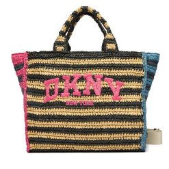 Torebka DKNY. Torebki klasyczne damskie DKNY, bez dodatków. Za 699.99 zł.