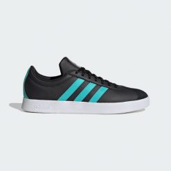 Buty VL COURT MER. Białe obuwie sportowe casual damskie Adidas, bez zapięcia. Za 276.50 zł.