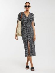 BIG STAR Sukienka w kolorze czarnym rozmiar: L. Czarne sukienki damskie Big Star, bez wzorów, z wiskozy, retro, bez ramiączek. Za 87.99 zł.