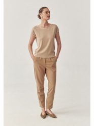 TATUUM Bluzka w kolorze karmelowym rozmiar: XL. Brązowe bluzki damskie TATUUM, xl, bez wzorów, bez kołnierzyka, bez ramiączek. Za 117.73 zł.