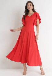 Czerwona Rozkloszowana Sukienka Zdobiona Falbanami Emilienne. Czerwone sukienki damskie Born2be, z aplikacjami, z jeansu, eleganckie, bez ramiączek. Za 209.99 zł.