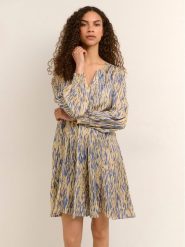 Karen by Simonsen Sukienka letnia Gazelle 10104190 Niebieski Feminine Fit. Niebieskie sukienki damskie Karen by Simonsen, bez wzorów, z wiskozy, bez ramiączek. Za 349.99 zł.