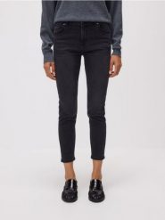 Jeansy slim fit mid rise - czarny. Czarne jeansy damskie Reserved. Za 99.99 zł.
