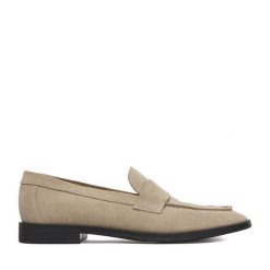 Lordsy GINO ROSSI. Brązowe półbuty damskie Gino Rossi, bez wzorów, bez obcasa, bez zapięcia. Za 279.99 zł.