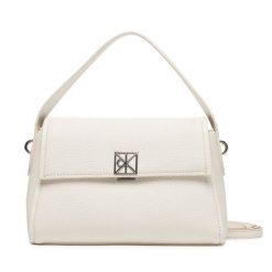 Torebka Calvin Klein. Białe torebki klasyczne damskie Calvin Klein, bez dodatków. Za 569.99 zł.
