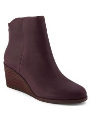 TOMS Skórzane botki w kolorze fioletowym na obcasie rozmiar: 38,5. Różowe botki damskie TOMS, eleganckie, bez obcasa, na koturnie, bez zapięcia. Za 217.99 zł.