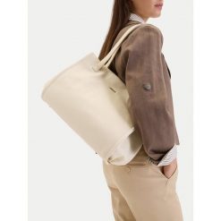 Torebka MEXX. Torebki klasyczne damskie Mexx, bez dodatków. Za 269.99 zł.