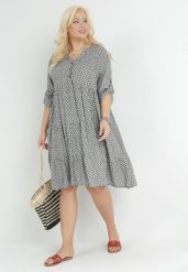 Czarna Rozkloszowana Sukienka z Falbanką i Podwijanymi Rękawami Arilanie. Czarne sukienki damskie Born2be, bez wzorów, eleganckie, bez ramiączek. Za 119.99 zł.