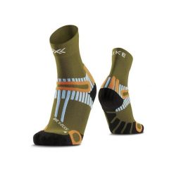 Skarpetki X-Socks Perform Ankle. Czarne skarpetki damskie X Socks, bez wzorów, z wełny. Za 157.50 zł.