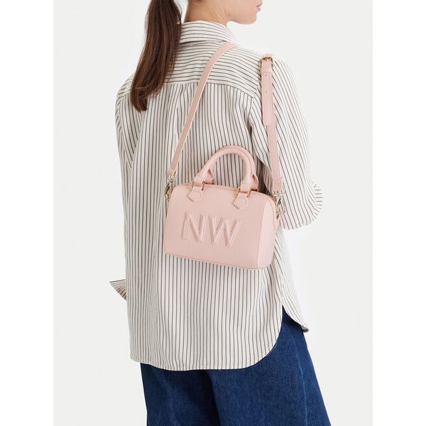 Torebka Nine West. Czerwone torebki klasyczne damskie Nine West, bez dodatków. Za 165.99 zł.