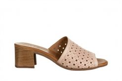 Klapki Bayla-161 191 806 21201 Cameo 161720, Różowy, Skóra naturalna - 39. Czerwone klapki damskie Bayla, bez wzorów, z gumy, bez obcasa, na słupku, bez zapięcia. W wyprzedaży za 179.10 zł.