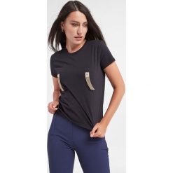 T-shirt damski ELISABETTA FRANCHI. T-shirty damskie Elisabetta Franchi, bez wzorów, bez kołnierzyka. W wyprzedaży za 895.20 zł.