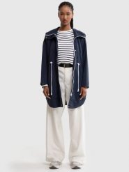 Kurtka parka damska z kapturem granatowa Nebula 403. Niebieskie parki damskie Big Star, l, z dzianiny, z kapturem. W wyprzedaży za 99.99 zł.