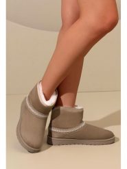 C'M Botki zimowe w kolorze khaki rozmiar: 40. Brązowe botki damskie C'M, na zimę, bez obcasa, bez zapięcia. Za 108.99 zł.