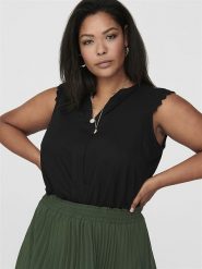 ONLY Carmakoma Bluzka w kolorze czarnym rozmiar: 46. Czarne bluzki damskie Only Carmakoma, bez wzorów, z koronki, bez kołnierzyka, bez ramiączek. Za 65.07 zł.