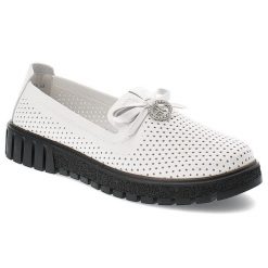 Białe Mokasyny Filippo Eleganckie Wsuwane Obuwie Damskie. Białe mokasyny damskie Filippo, na lato, z materiału, bez obcasa. Za 189.00 zł.