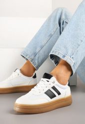 Białe Sneakersy Kultowe Tenisówki z Ozdobnymi Paskami Tenavellea. Białe obuwie sportowe damskie Renee, z jeansu, bez zapięcia, tenisowe. Za 74.99 zł.