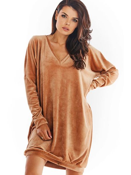 Awama Sukienka w kolorze beżowym rozmiar: onesize. Brązowe sukienki damskie Awama, bez wzorów, bez ramiączek. Za 158.10 zł.