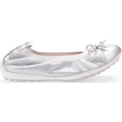 Baleriny GEOX JR PIUMA BALLERINE. Szare baleriny dziewczęce Gino Rossi. W wyprzedaży za 149.90 zł.