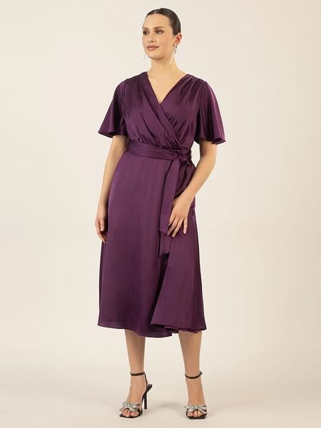 APART Sukienka w kolorze ciemnofioletowym rozmiar: 40. Różowe sukienki damskie Apart, bez wzorów, z satyny, bez ramiączek. Za 170.87 zł.