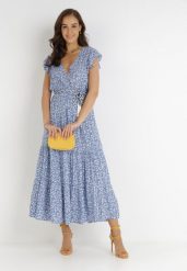 Niebieska Sukienka Cadulenn. Niebieskie sukienki damskie Born2be, z aplikacjami, z tkaniny, boho, bez ramiączek. Za 159.99 zł.