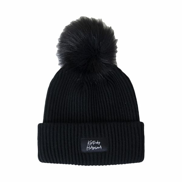 Czapka damska z pomponem Kentucky. Czarne czapki damskie KENTUCKY HORSEWEAR, na zimę, bez wzorów, z dzianiny. Za 220.50 zł.