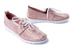 ARTIKER RELAKS 50C0988 pink, półbuty letnie damskie. Czerwone półbuty damskie Artiker Relaks, na lato, bez wzorów, ze skóry, bez obcasa, bez zapięcia. Za 199.90 zł.